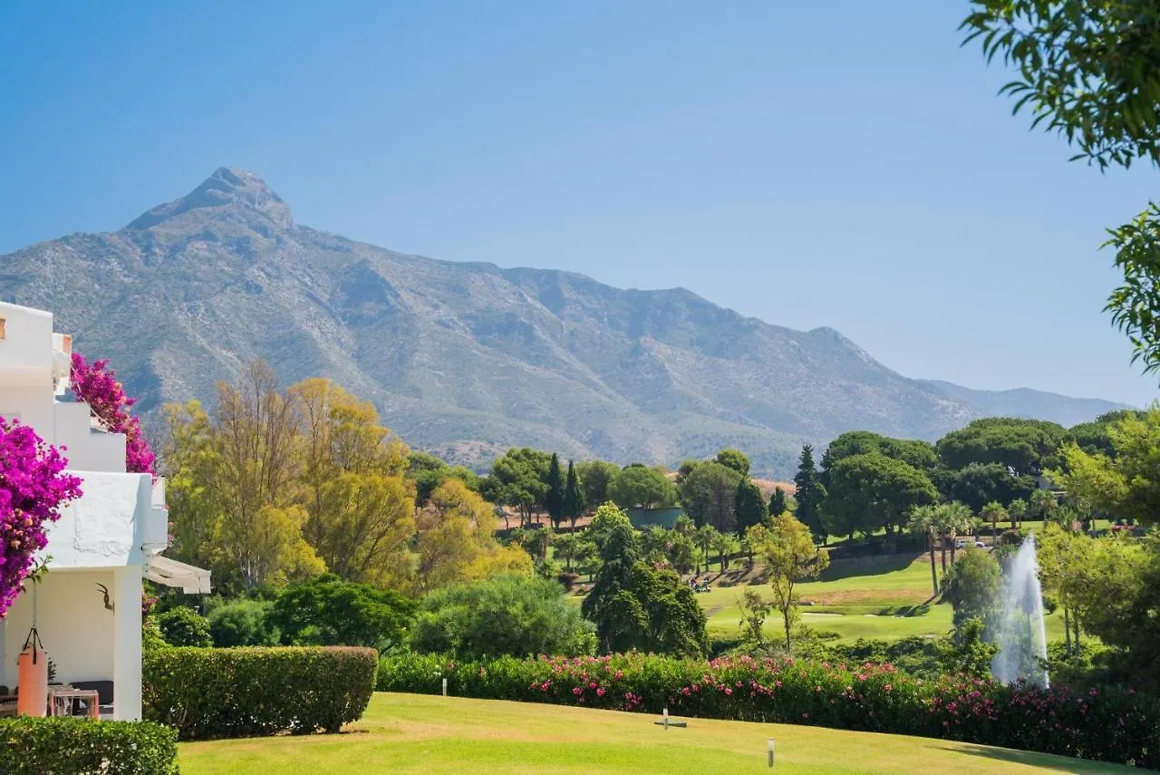 Azahara I, 25A Small Cozy Apartment With Great Views Located In The Popular Area Of Nueva Andalucia Marbella
